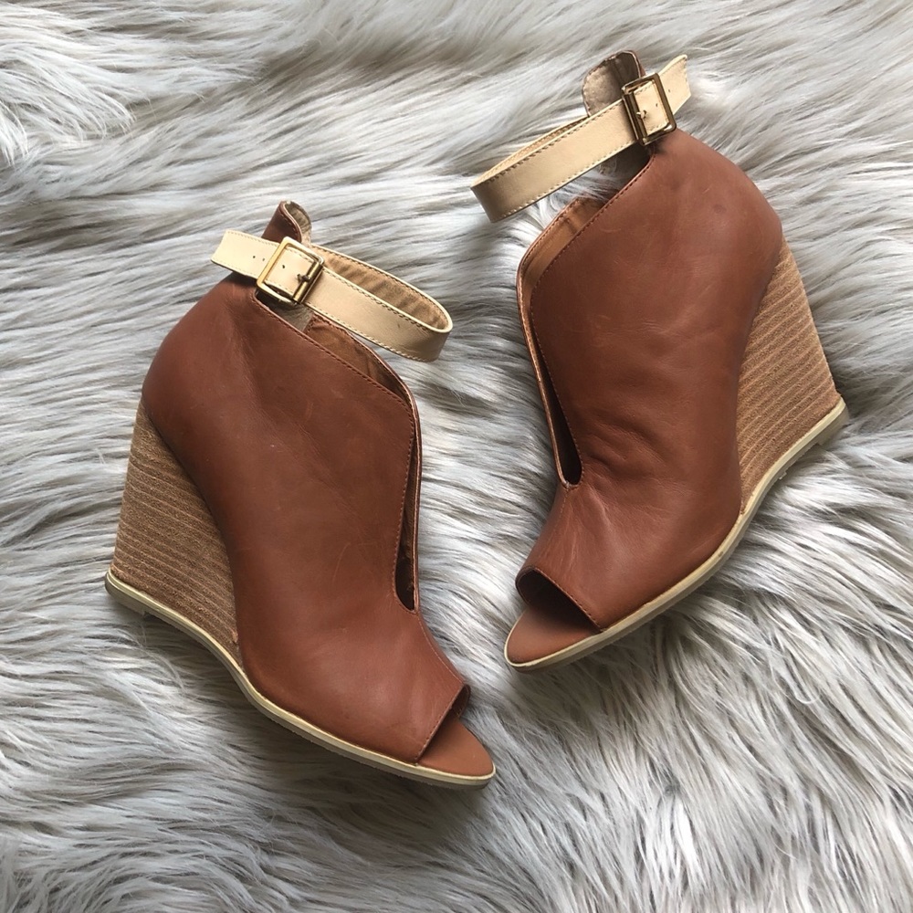 Sabine "Abasi" Peep Toe Stacked Wedge Heel